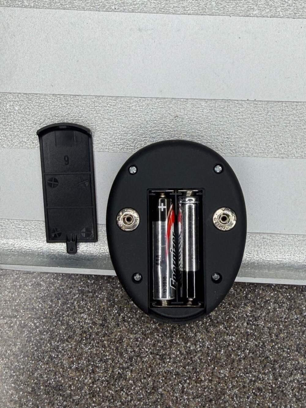elago Wireless Program Remote Control - Picture 4 of 5